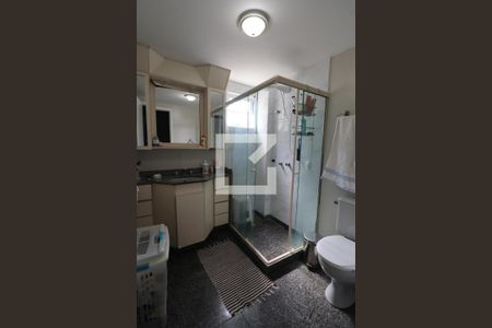 Casa de condomínio à venda com 175m², 4 quartos e 1 vagaBanheiro 1