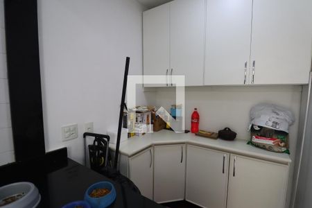 Casa de condomínio à venda com 175m², 4 quartos e 1 vagaÁrea de Serviço