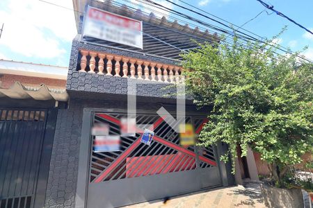 Casa à venda com 125m², 3 quartos e 3 vagasFachada