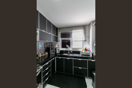 Apartamento à venda com 200m², 3 quartos e 4 vagas Apartamento à venda com 200m², 3 quartos e 4 vagasCozinha