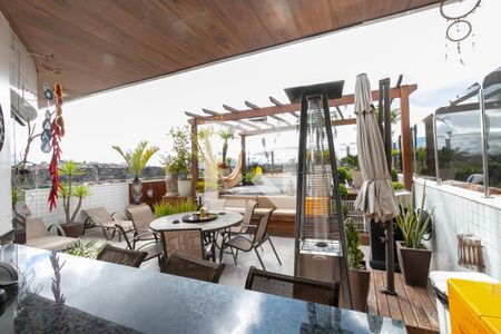 Apartamento à venda com 200m², 3 quartos e 4 vagas Apartamento à venda com 200m², 3 quartos e 4 vagasÁrea comum