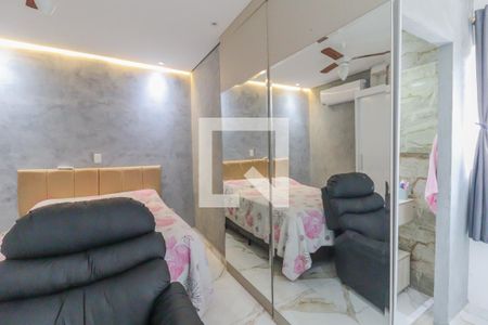Casa à venda com 145m², 3 quartos e 3 vagasSuíte