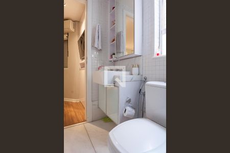 Apartamento para alugar com 70m², 2 quartos e 2 vagas Apartamento para alugar com 70m², 2 quartos e 2 vagasBanheiro Social