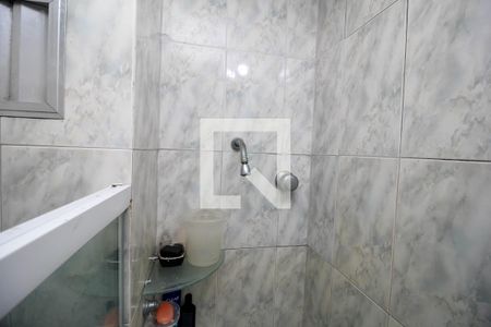 Apartamento à venda com 90m², 3 quartos e sem vagaChuveiro