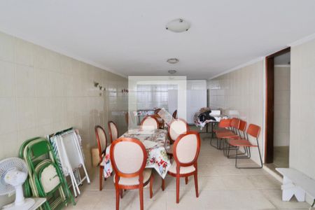 Casa à venda com 300m², 6 quartos e 2 vagas Casa à venda com 300m², 6 quartos e 2 vagasSalão de Festas