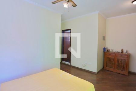 Casa à venda com 300m², 6 quartos e 2 vagas Casa à venda com 300m², 6 quartos e 2 vagasQuarto 3