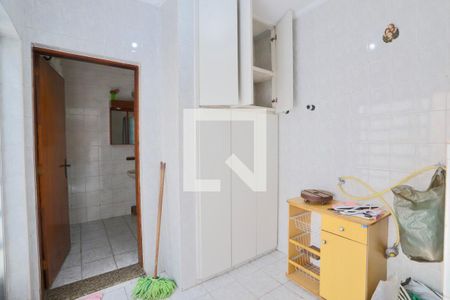 Casa à venda com 300m², 6 quartos e 2 vagas Casa à venda com 300m², 6 quartos e 2 vagasLavanderia