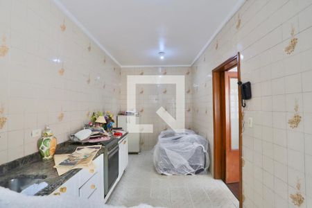 Casa à venda com 300m², 6 quartos e 2 vagas Casa à venda com 300m², 6 quartos e 2 vagasCozinha Casa 2