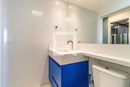 Apartamento à venda com 171m², 3 quartos e 3 vagas Apartamento à venda com 171m², 3 quartos e 3 vagasBanheiro social