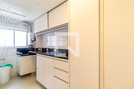 Apartamento à venda com 171m², 3 quartos e 3 vagas Apartamento à venda com 171m², 3 quartos e 3 vagasLavanderia