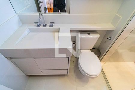 Apartamento à venda com 171m², 3 quartos e 3 vagas Apartamento à venda com 171m², 3 quartos e 3 vagasSuite 02 - Banheiro