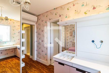 Apartamento à venda com 171m², 3 quartos e 3 vagas Apartamento à venda com 171m², 3 quartos e 3 vagasSuite 02