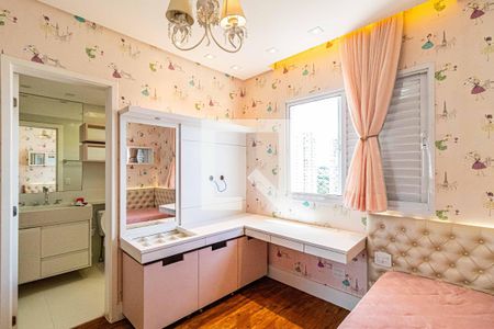 Apartamento à venda com 171m², 3 quartos e 3 vagas Apartamento à venda com 171m², 3 quartos e 3 vagasSuite 02