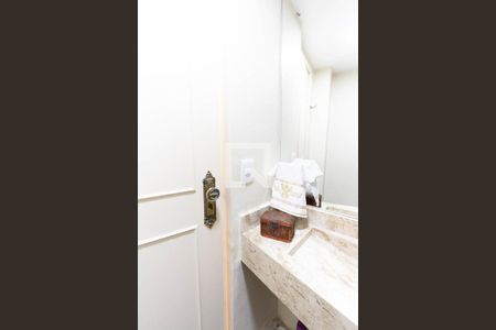 Apartamento à venda com 119m², 3 quartos e 1 vaga Apartamento à venda com 119m², 3 quartos e 1 vagaLavabo