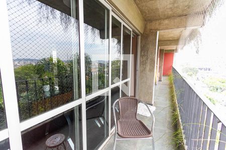 Apartamento à venda com 119m², 3 quartos e 1 vaga Apartamento à venda com 119m², 3 quartos e 1 vagaVaranda