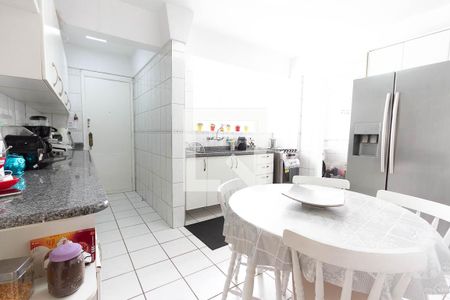 Apartamento à venda com 119m², 3 quartos e 1 vaga Apartamento à venda com 119m², 3 quartos e 1 vagaCozinha