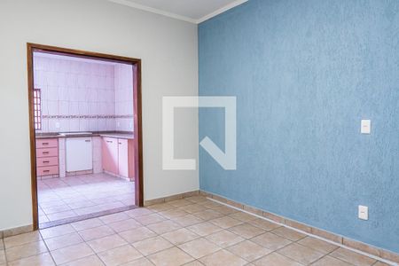 Sala de casa para alugar com 1 quarto, 55m² em Jardim Santa Lúcia, Campinas