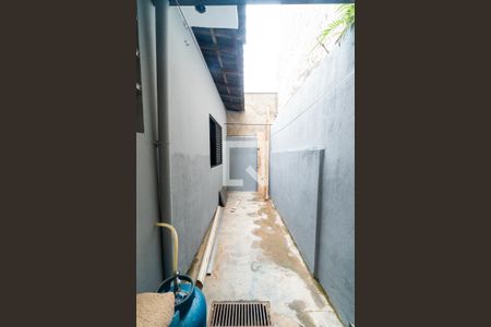 Casa à venda com 200m², 3 quartos e 3 vagas Casa à venda com 200m², 3 quartos e 3 vagasLavanderia