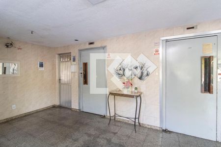 Apartamento à venda com 60m², 2 quartos e 1 vagaHall de Entrada - Elevadores