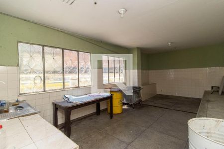 Apartamento à venda com 60m², 2 quartos e 1 vagaÁrea comum - Cozinha do  Salão de festas