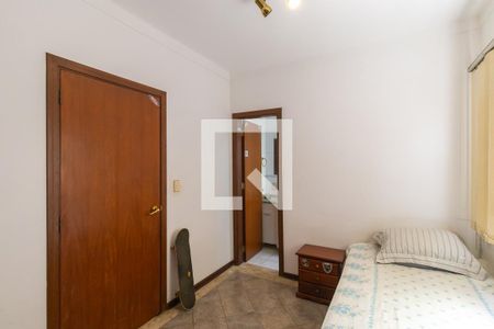 Casa à venda com 500m², 3 quartos e 6 vagas Casa à venda com 500m², 3 quartos e 6 vagasQuarto da suíte 3