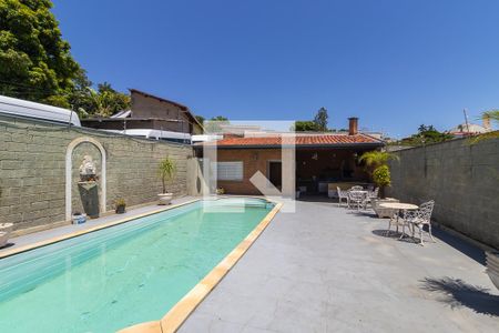 Casa à venda com 500m², 3 quartos e 6 vagas Casa à venda com 500m², 3 quartos e 6 vagasVista da suíte 2