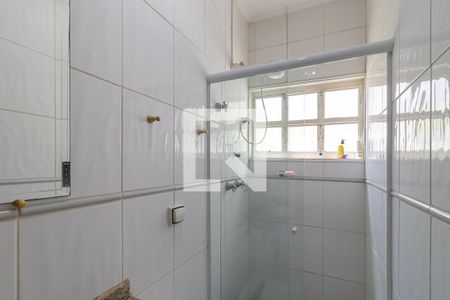 Casa à venda com 500m², 3 quartos e 6 vagas Casa à venda com 500m², 3 quartos e 6 vagasBanheiro da suíte 3