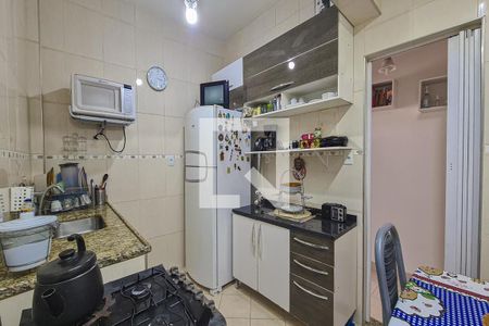 Apartamento à venda com 65m², 2 quartos e 2 vagas Apartamento à venda com 65m², 2 quartos e 2 vagasCozinha
