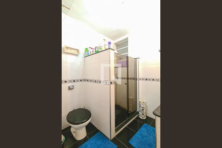 Apartamento à venda com 65m², 2 quartos e 2 vagas Apartamento à venda com 65m², 2 quartos e 2 vagasBanheiro