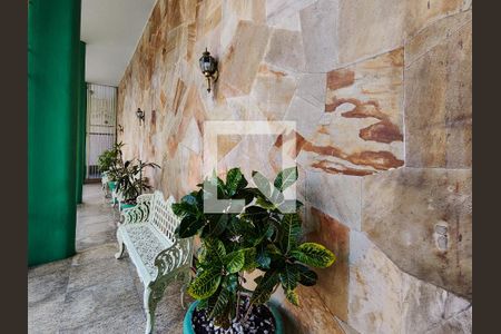 Apartamento à venda com 30m², 1 quarto e sem vaga Apartamento à venda com 30m², 1 quarto e sem vagaFachada e portaria