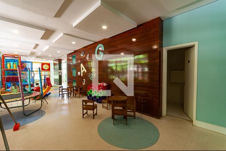 Apartamento à venda com 128m², 4 quartos e 2 vagasÁrea comum