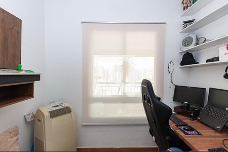 Apartamento à venda com 128m², 4 quartos e 2 vagasEscritório