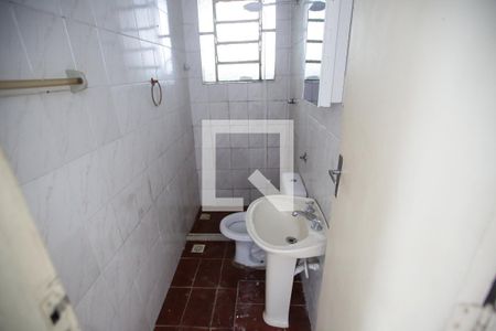 Banheiro de casa para alugar com 1 quarto, 50m² em Tanque, Rio de Janeiro