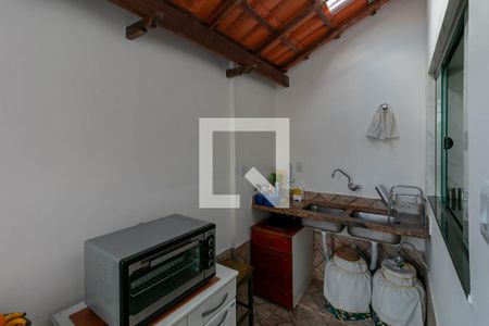 Casa à venda com 195m², 4 quartos e 3 vagas Casa à venda com 195m², 4 quartos e 3 vagasCozinha