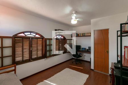 Casa à venda com 195m², 4 quartos e 3 vagas Casa à venda com 195m², 4 quartos e 3 vagasQuarto Suíte 2