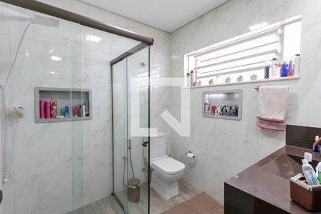 Casa à venda com 195m², 4 quartos e 3 vagas Casa à venda com 195m², 4 quartos e 3 vagasBanheiro da Suíte