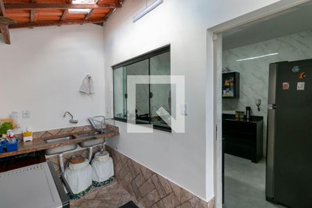 Casa à venda com 195m², 4 quartos e 3 vagas Casa à venda com 195m², 4 quartos e 3 vagasCozinha