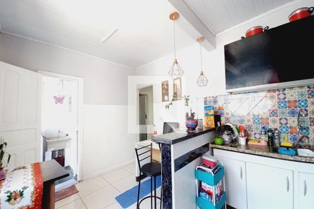 Casa à venda com 160m², 4 quartos e 2 vagas Casa à venda com 160m², 4 quartos e 2 vagasCozinha