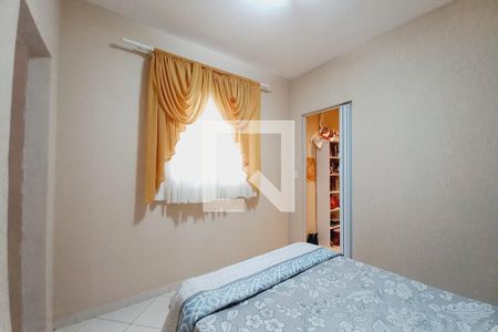 Casa à venda com 160m², 4 quartos e 2 vagas Casa à venda com 160m², 4 quartos e 2 vagasQuarto 3