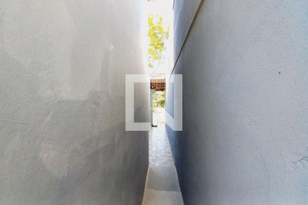 Casa à venda com 160m², 4 quartos e 2 vagas Casa à venda com 160m², 4 quartos e 2 vagasCorredor Área