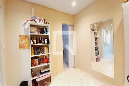 Casa à venda com 160m², 4 quartos e 2 vagas Casa à venda com 160m², 4 quartos e 2 vagasQuarto 4