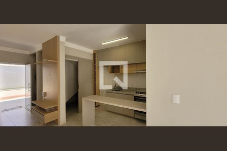 Casa de condomínio à venda com 105m², 3 quartos e 2 vagasCozinha