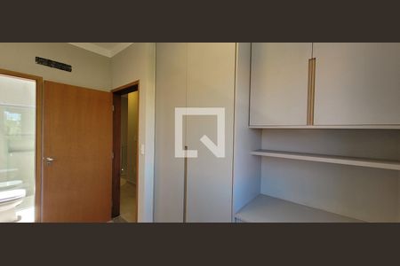 Casa de condomínio à venda com 105m², 3 quartos e 2 vagasQuarto Suíte 2