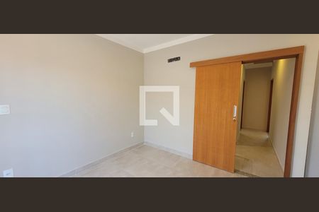 Casa de condomínio à venda com 105m², 3 quartos e 2 vagasQuarto Suíte 1