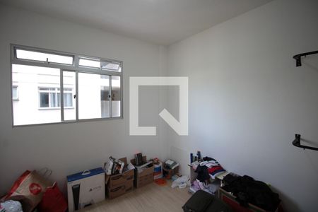 Quarto 1 de apartamento para alugar com 2 quartos, 48m² em São João Batista, Belo Horizonte