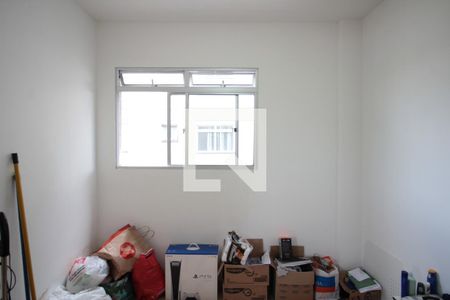 Quarto 1 de apartamento para alugar com 2 quartos, 48m² em São João Batista, Belo Horizonte