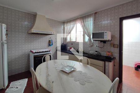 Casa à venda com 255m², 4 quartos e 3 vagasCozinha