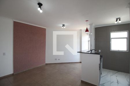 Sala/Cozinha de apartamento para alugar com 2 quartos, 46m² em Vila Aricanduva, São Paulo
