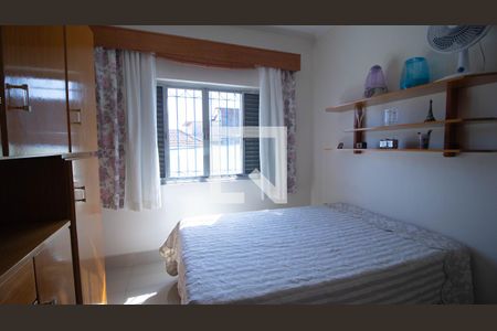 Casa à venda com 480m², 4 quartos e 4 vagas Casa à venda com 480m², 4 quartos e 4 vagasQuarto 1