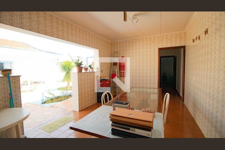 Casa à venda com 480m², 4 quartos e 4 vagas Casa à venda com 480m², 4 quartos e 4 vagasÁrea de Serviço